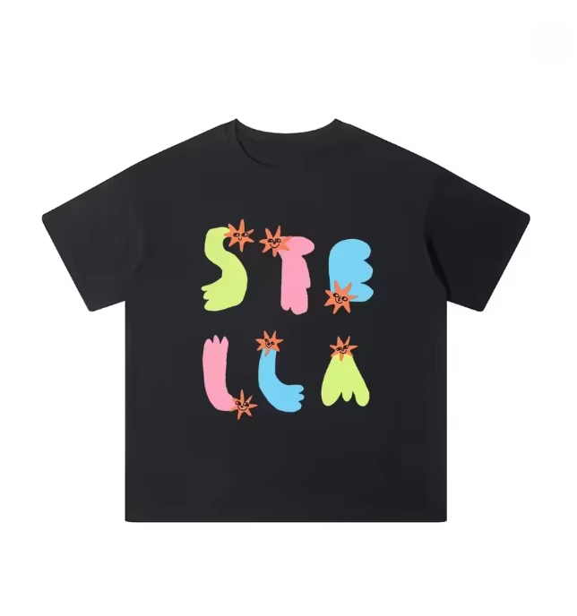 Klassisches schwarzes T-Shirt  – Streetwear Brand Graphic Designer Bewertung und Preis